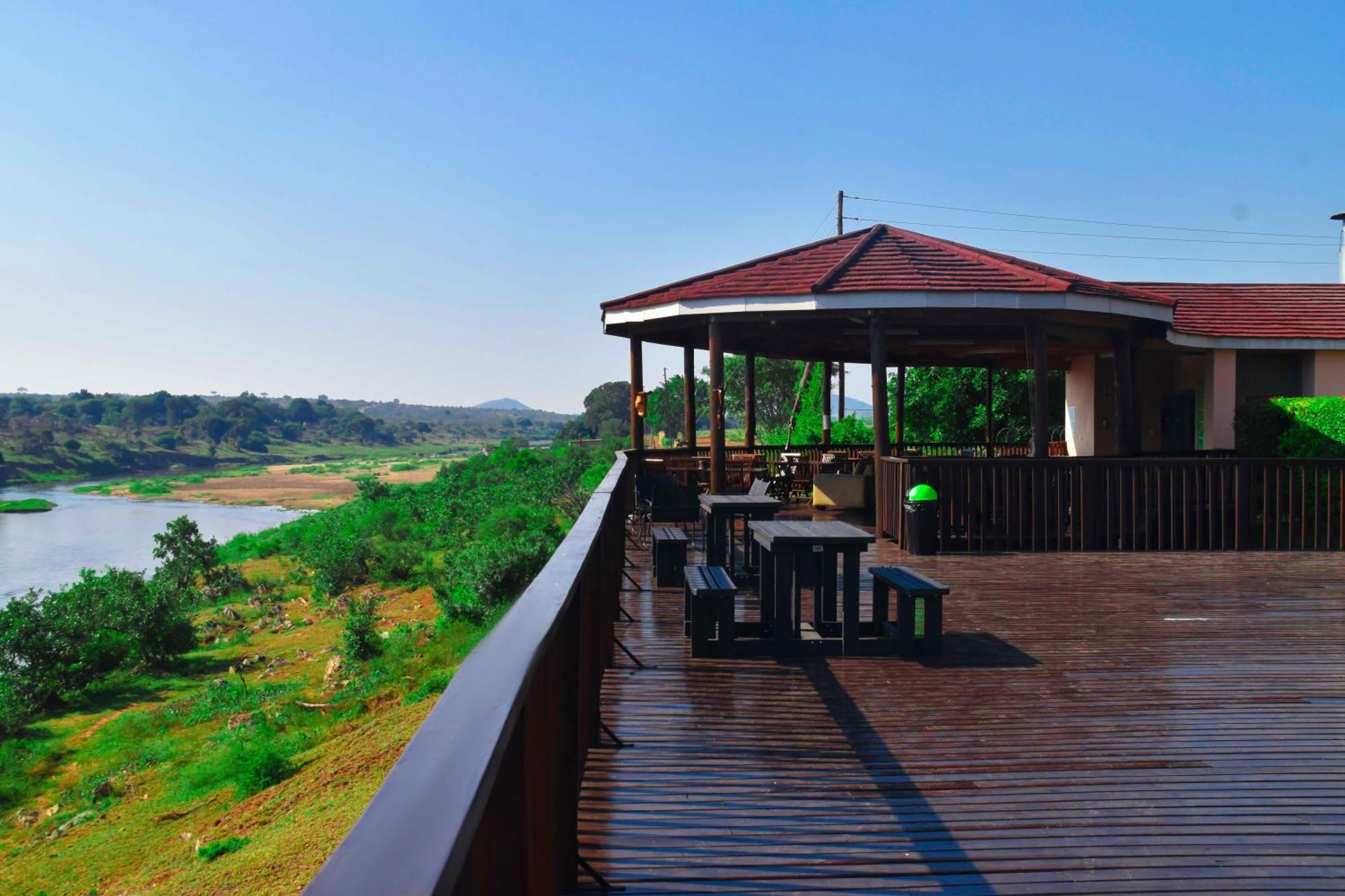 Riverview Hotel